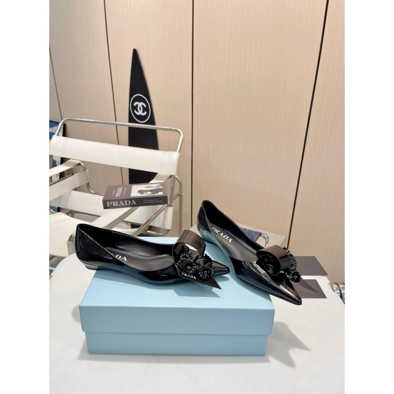 Pra*a flat shoes